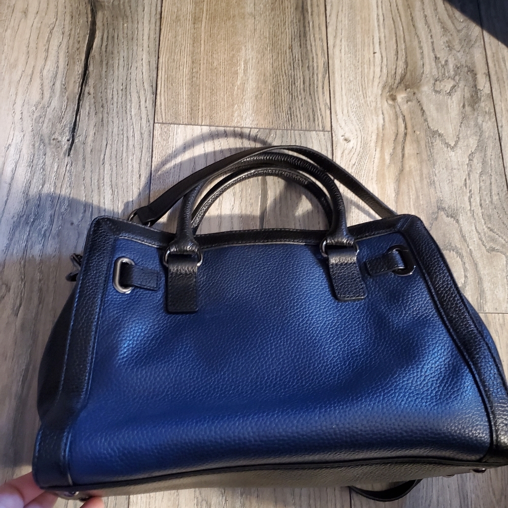 Purse - Picture 2 of 5